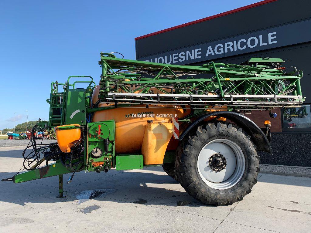 Pulvérisateur traîné Amazone UX 4200 SUPER Duquesne