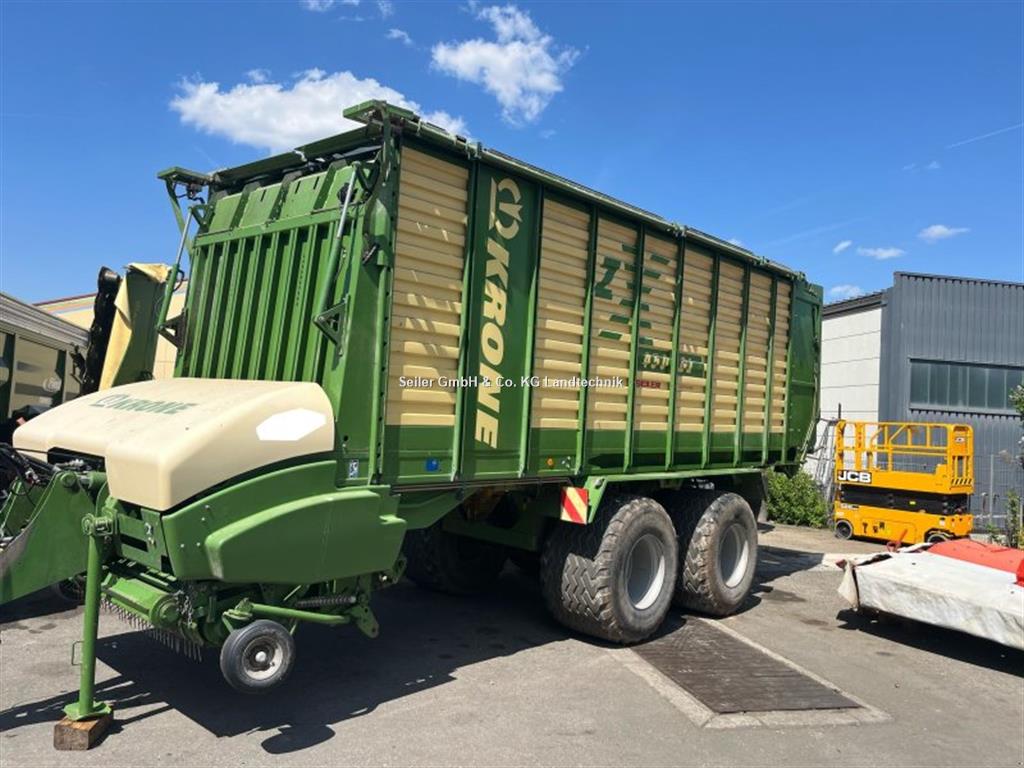 Second-hand KRONE ZX 450 GL + KLAPPDACH-LADERAUMABDECKUNG 45M³