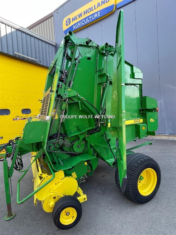 John Deere 592