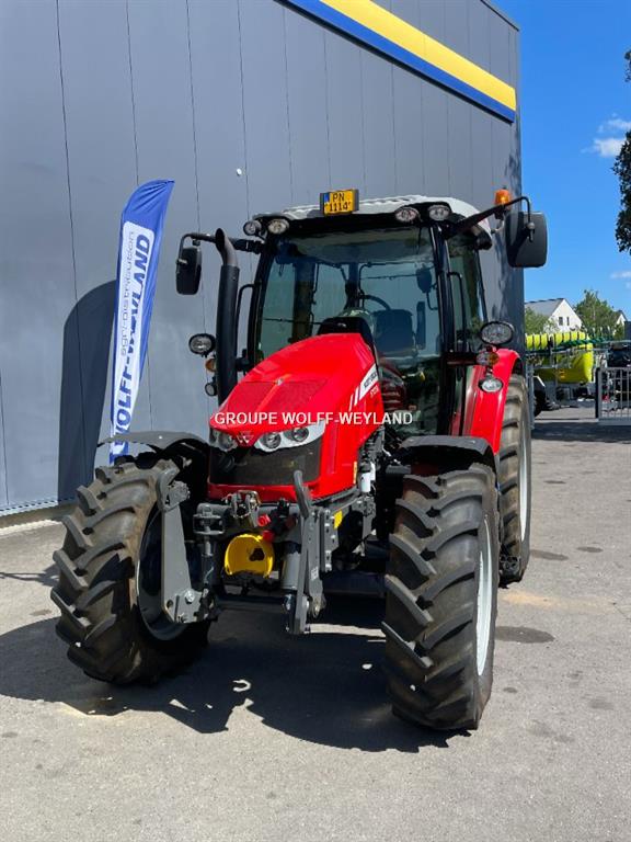 Massey Ferguson 5713