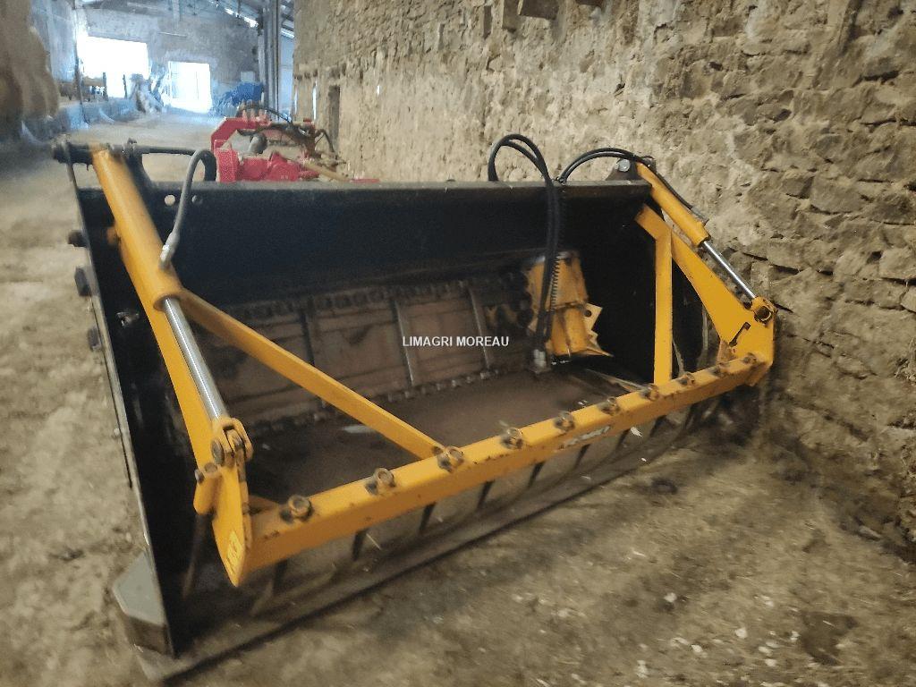 Isagri.Media.Models.Annonce.Marque GAVT 1220