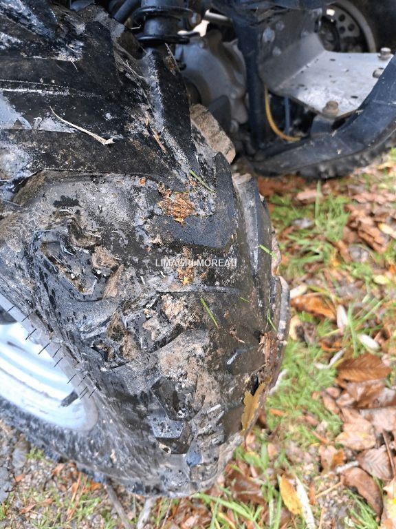 Isagri.Media.Models.Annonce.Marque 300