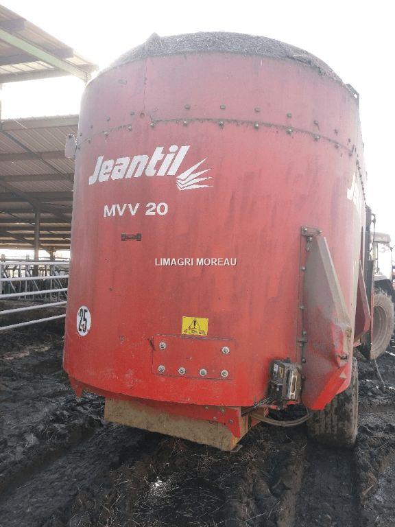 Isagri.Media.Models.Annonce.Marque MVV20