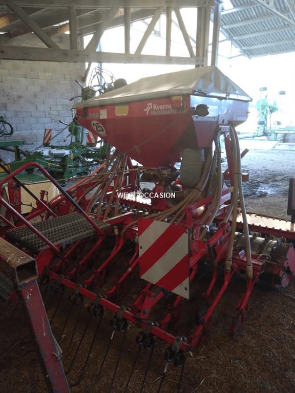 Kverneland ACCORD 4 PNEUMATIQUE