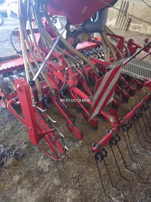 Kverneland ACCORD 4 PNEUMATIQUE