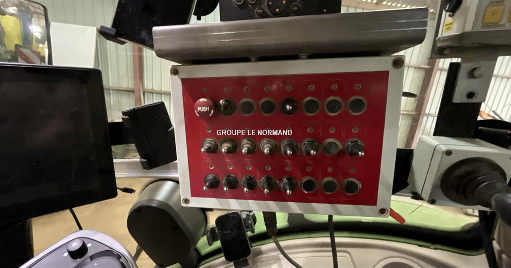 Isagri.Media.Models.Annonce.Marque TCI 22700