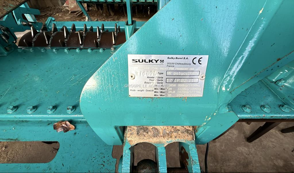 Isagri.Media.Models.Annonce.Marque HR 3000 19