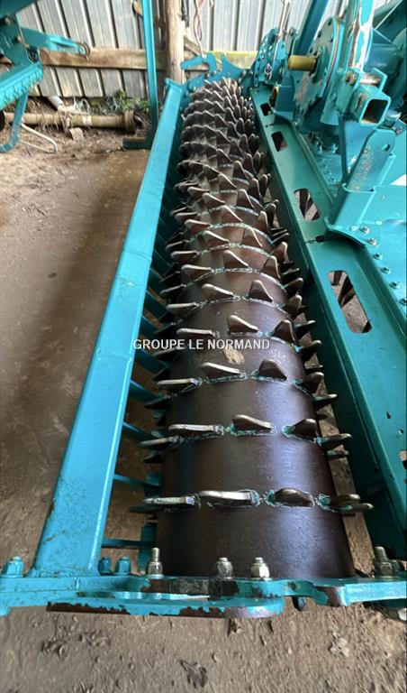 Isagri.Media.Models.Annonce.Marque HR 3000 19