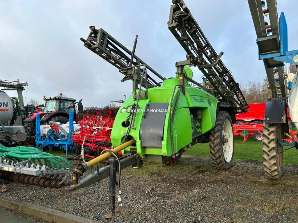 Isagri.Media.Models.Annonce.Marque TC31EF