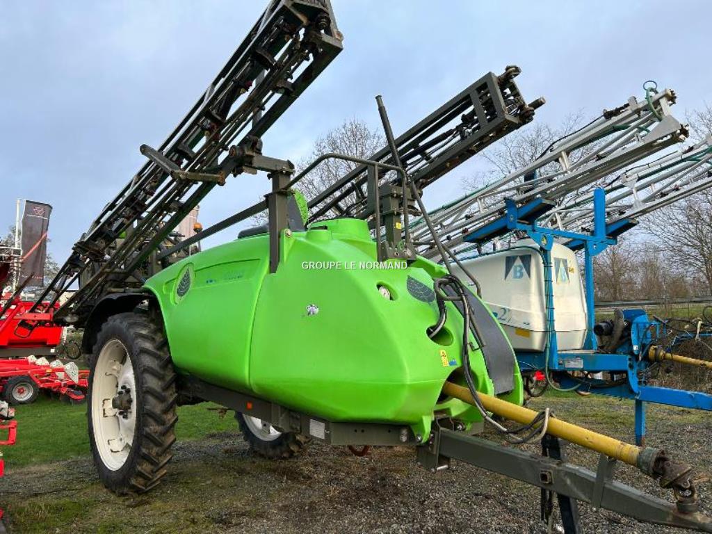 Isagri.Media.Models.Annonce.Marque TC31EF