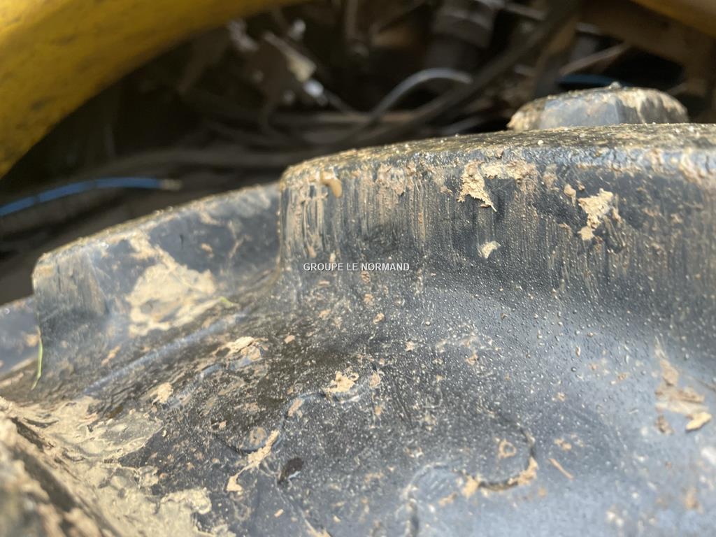 Isagri.Media.Models.Annonce.Marque F40