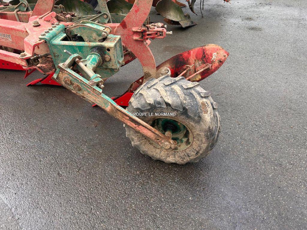 Isagri.Media.Models.Annonce.Marque EG