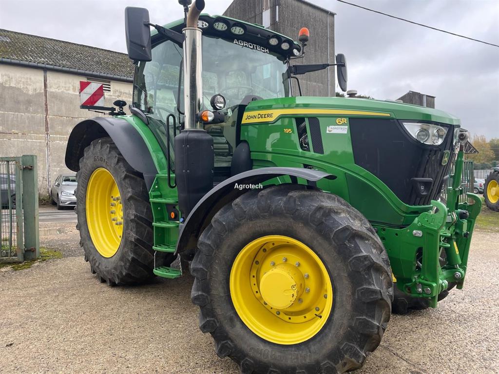 John Deere 6R 195