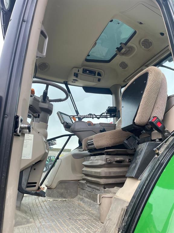 John Deere 6R 195