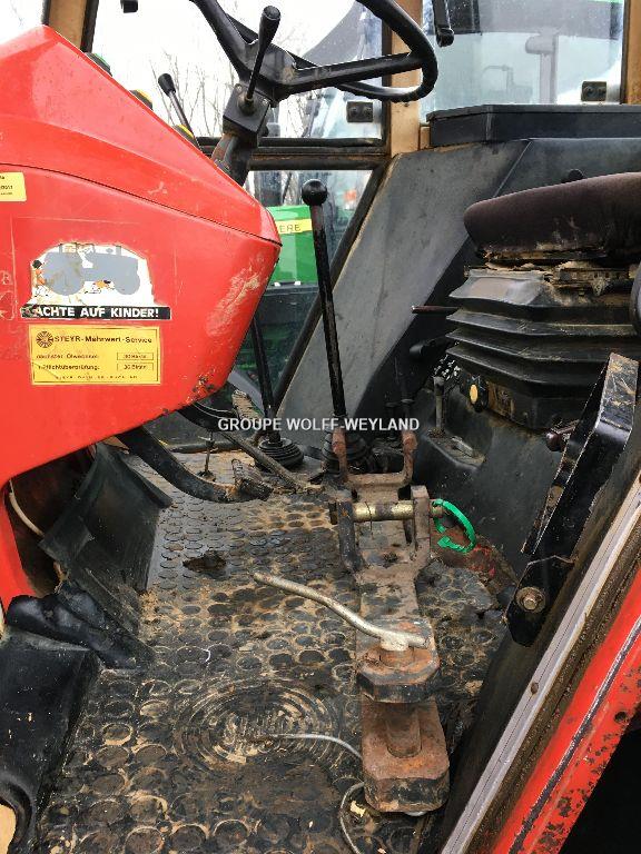 Steyr 8120