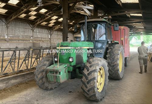 John Deere 3040 4RM