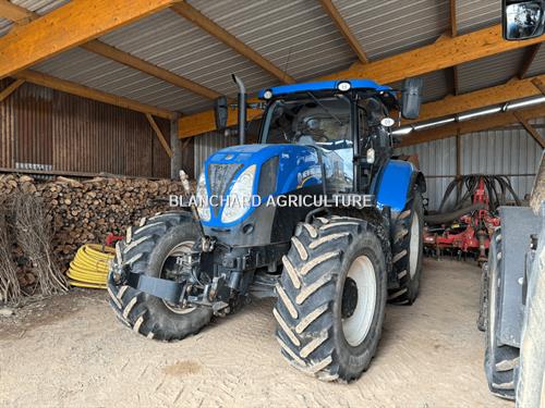 New Holland T7.185 RANGE COMMAND