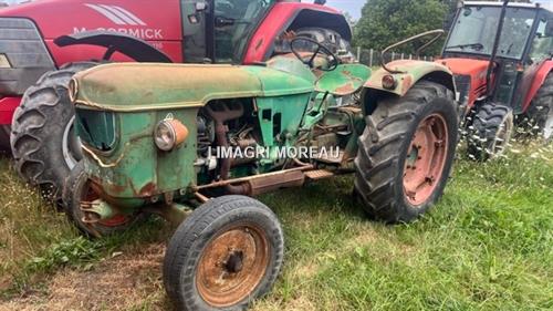 Tracteur agricole