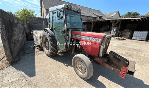 Massey Ferguson 374S