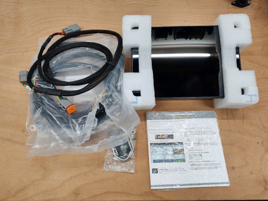 Trimble Xcn 1050 + Nav 900 (Egnos) CAN UNLOCK