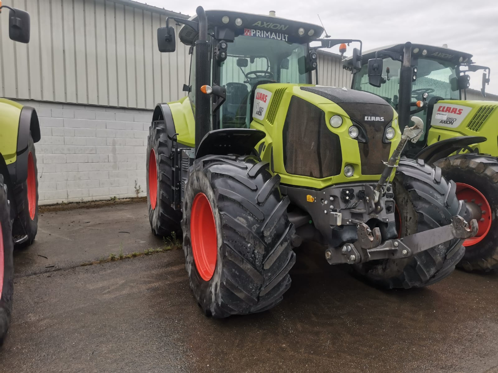Claas AXION 830