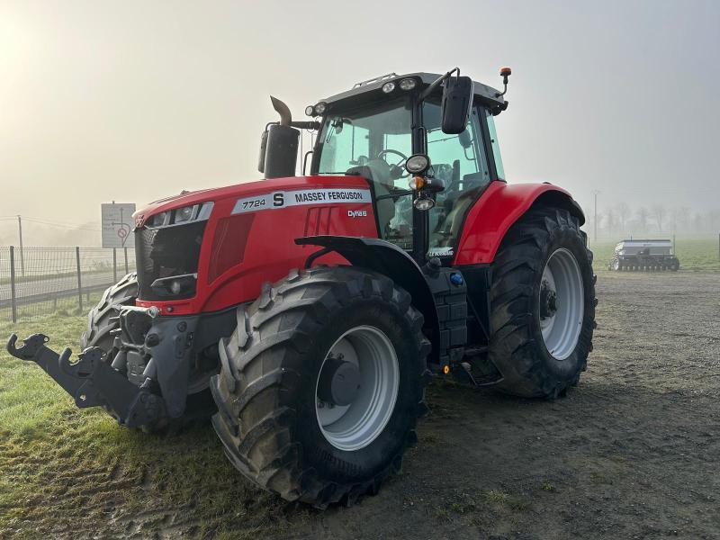 Massey Ferguson MF7724S