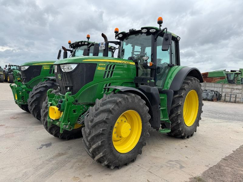 John Deere 6195M