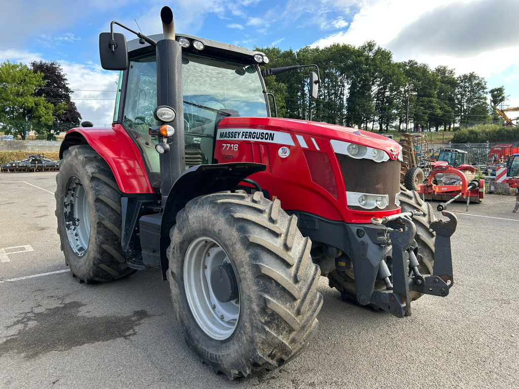 Massey Ferguson 7718