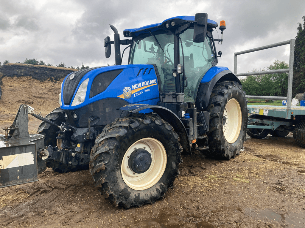 New Holland T7.165S RANGE COMMAND T4B