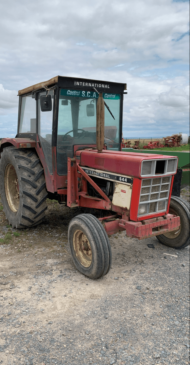 Case IH 644 2RM