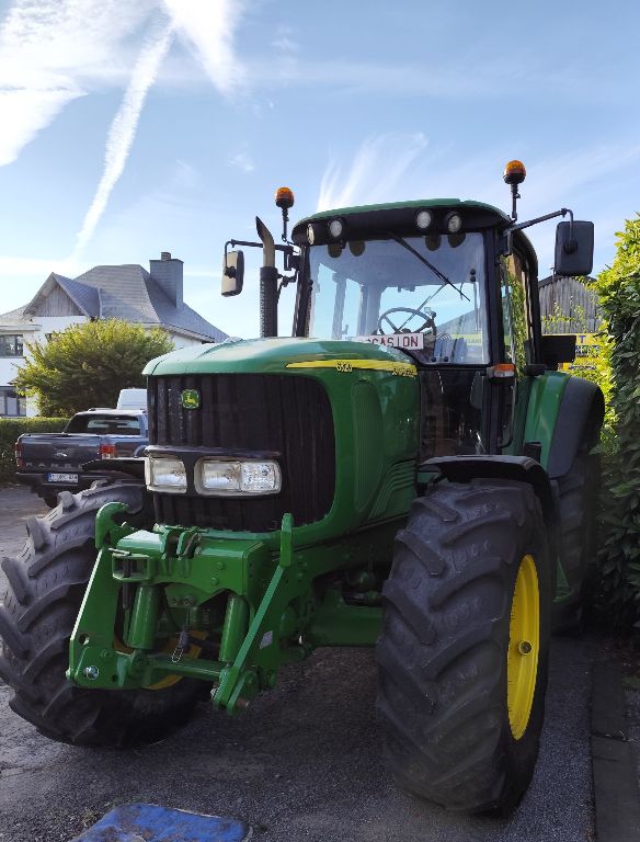John Deere 6920