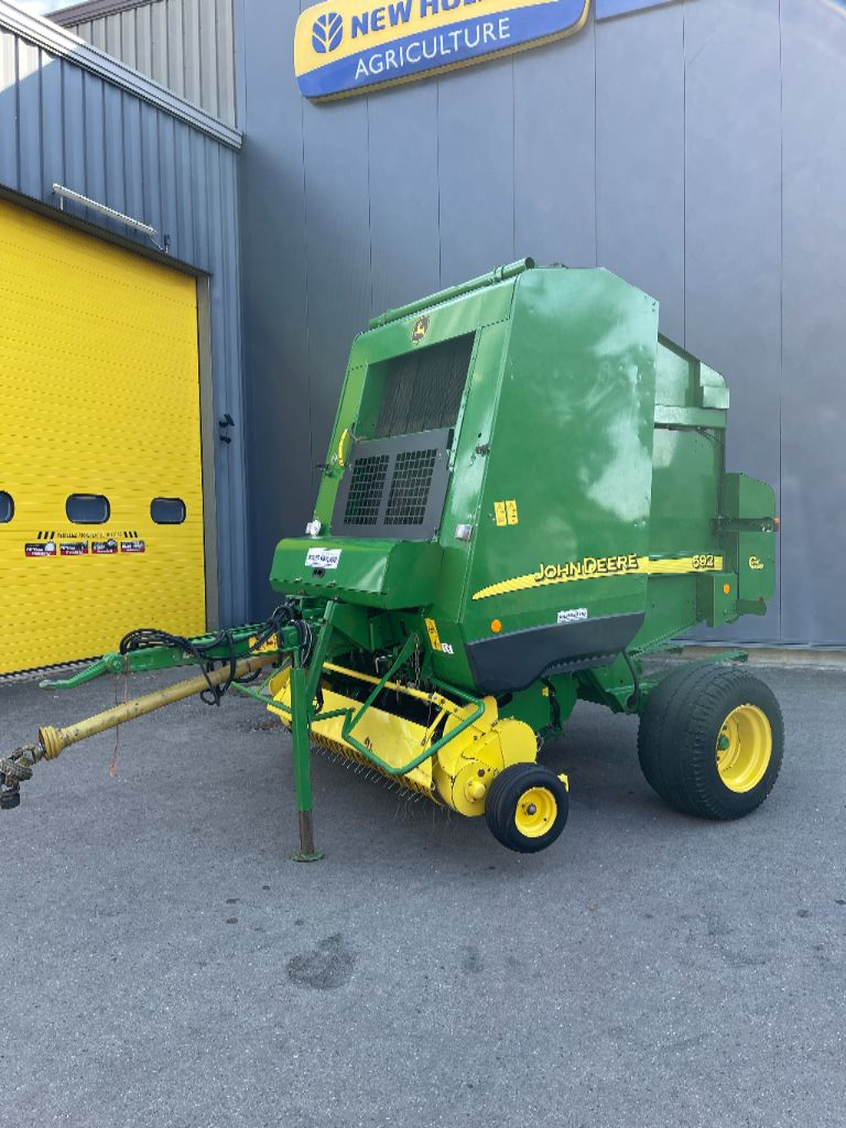 John Deere 592