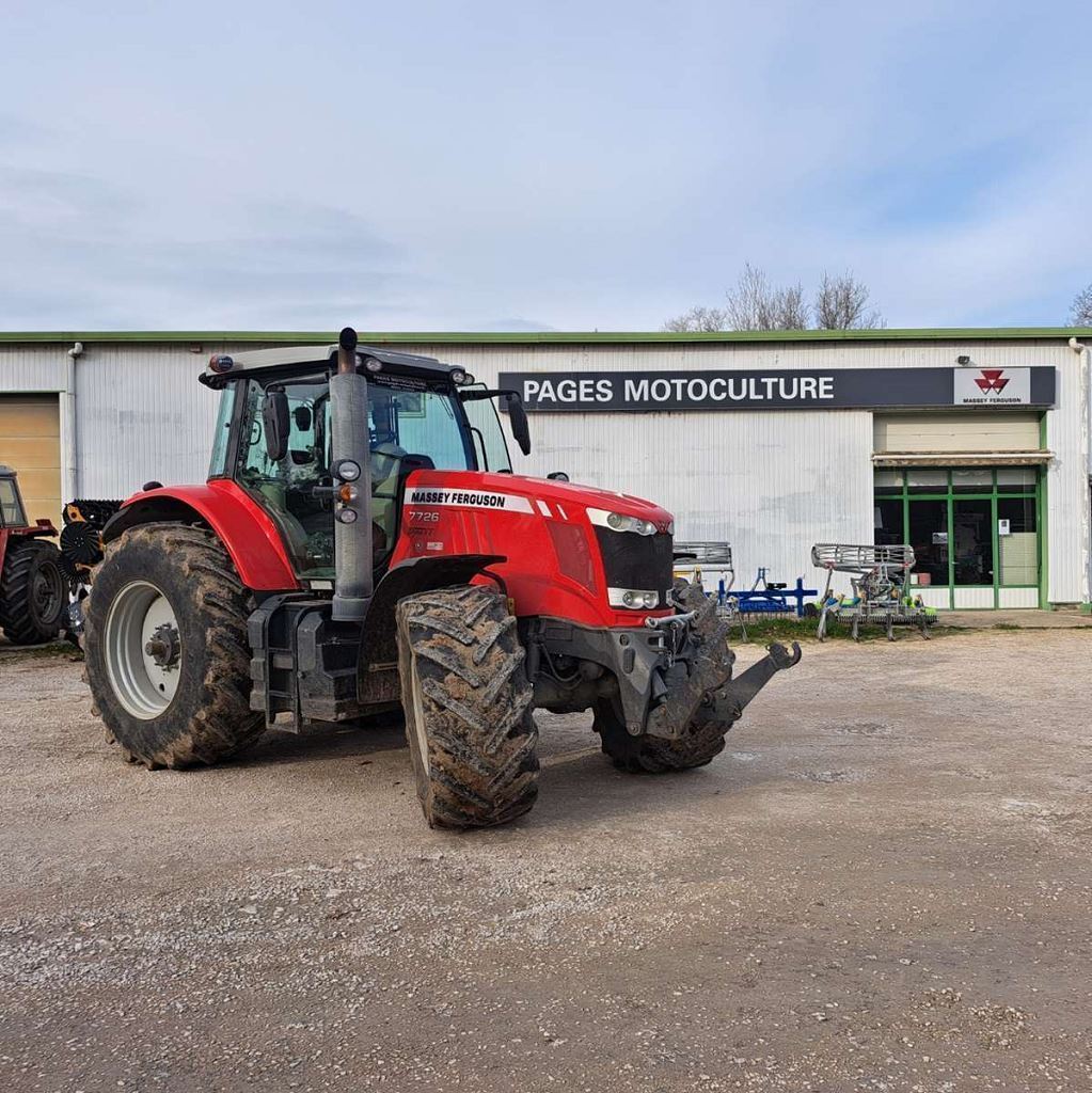 Massey Ferguson 7726