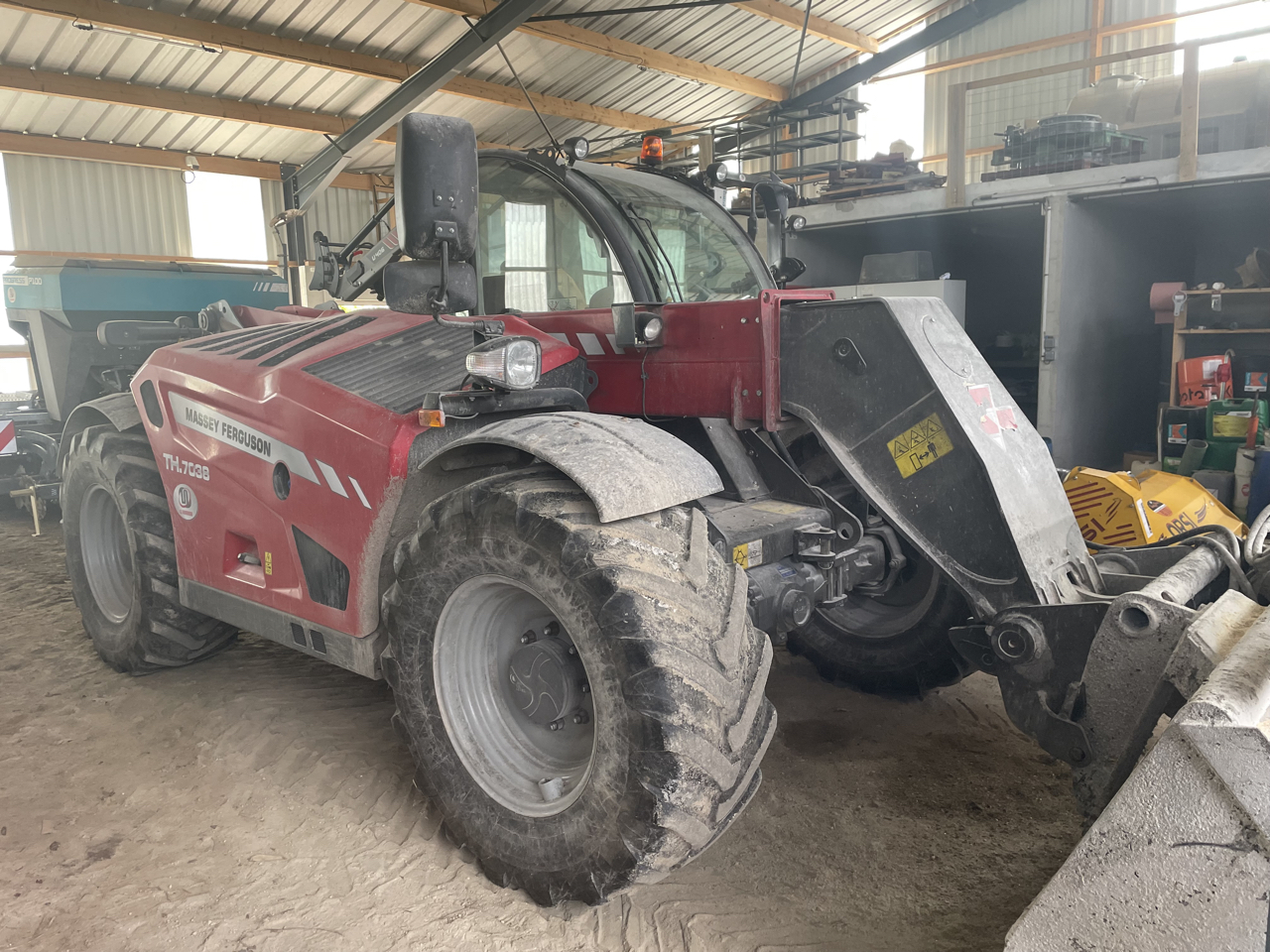 Massey Ferguson TH7038