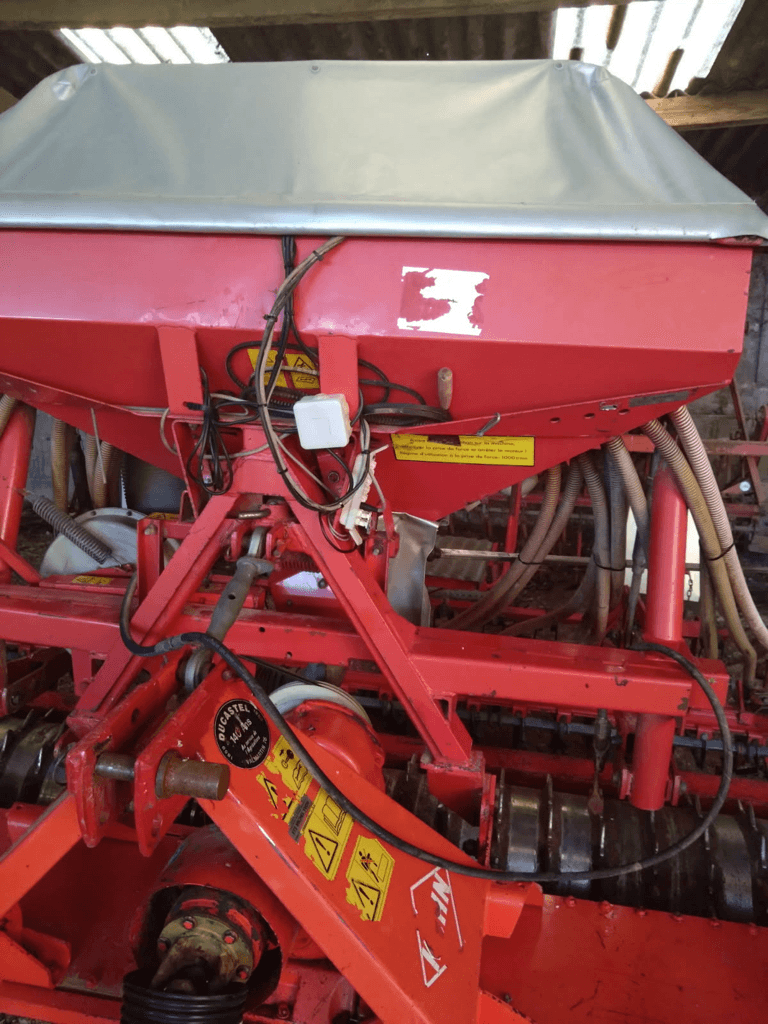 Kverneland ACCORD 4 PNEUMATIQUE