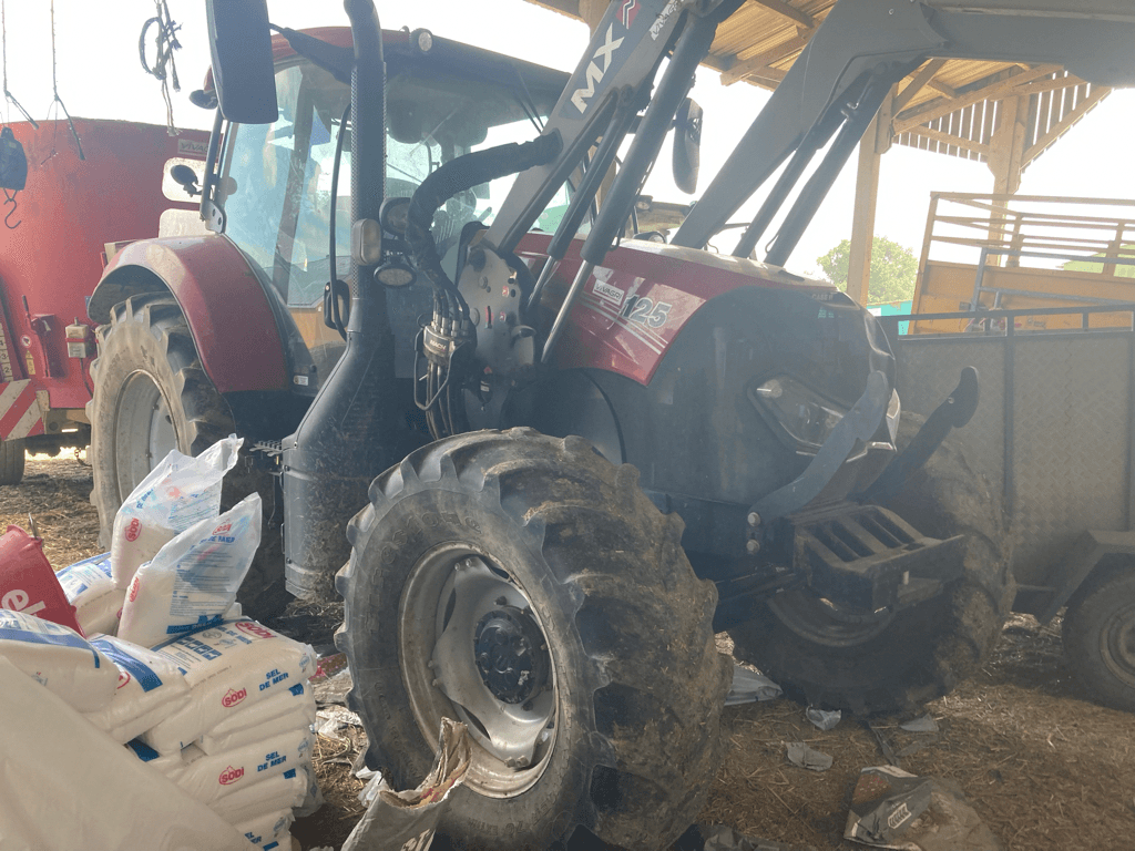 Case IH MAXXUM 125 MULTICONTROLLE