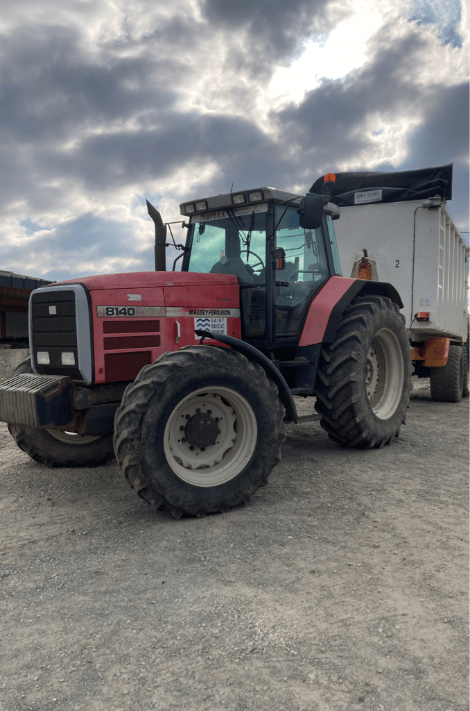 Massey Ferguson 8140 DT