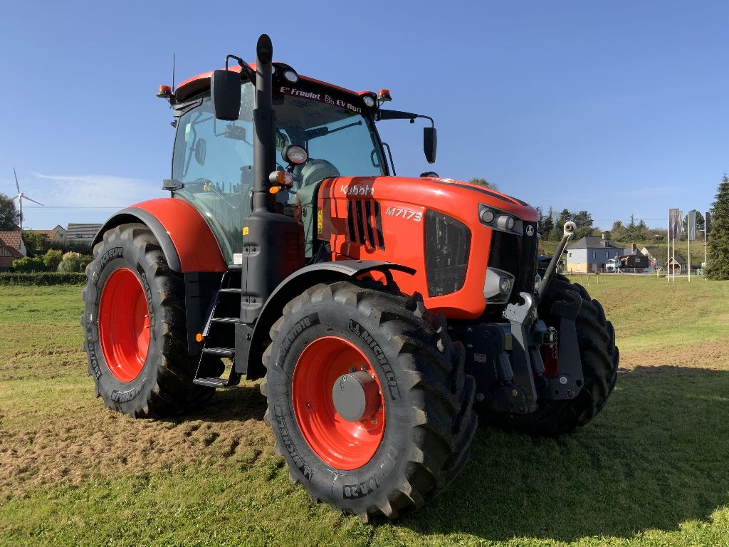 Kubota M 7173