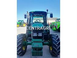 John Deere 6020SE