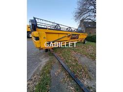 New Holland 7M32
