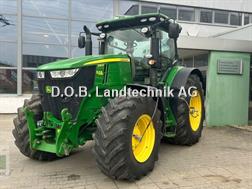 John Deere 7310R mit Reifendruckregelanlage