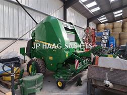 John Deere V451M