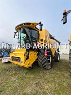 New Holland CR 9.90