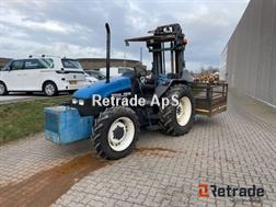 New Holland 4635