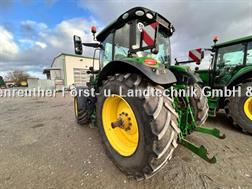 John Deere 6215