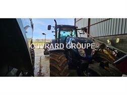 New Holland T7-260