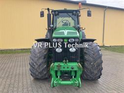 John Deere 8330