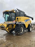 New Holland CR 9070