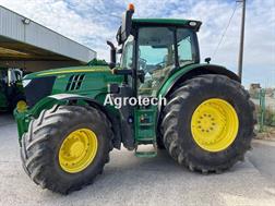 John Deere 6215R