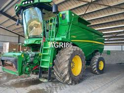 John Deere S780